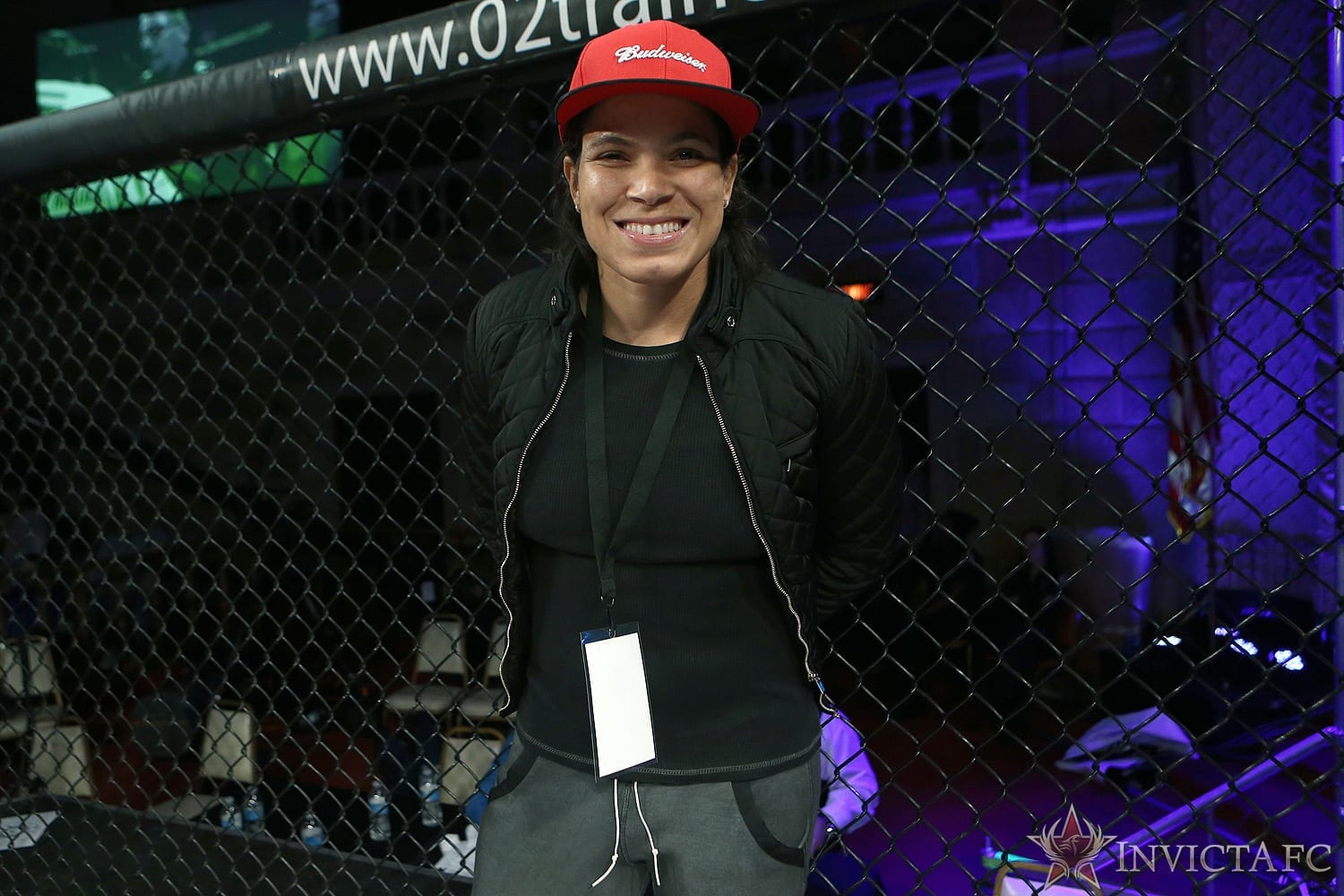 amanda nunes hat